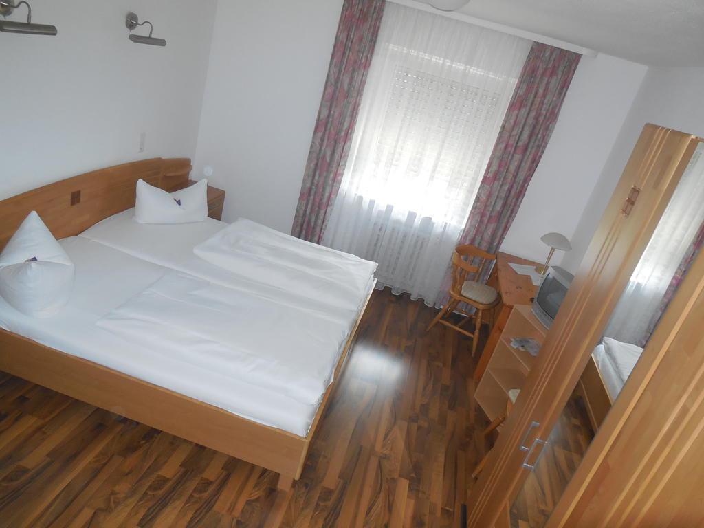 Hotel Garni Am Hechenberg Майнц Номер фото